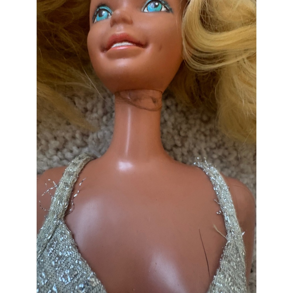 Vintage Barbie Glamorous Silver Jumpsuit Blonde 1976 Mattel 18"‎ Original Outfit - Picture 11 of 15